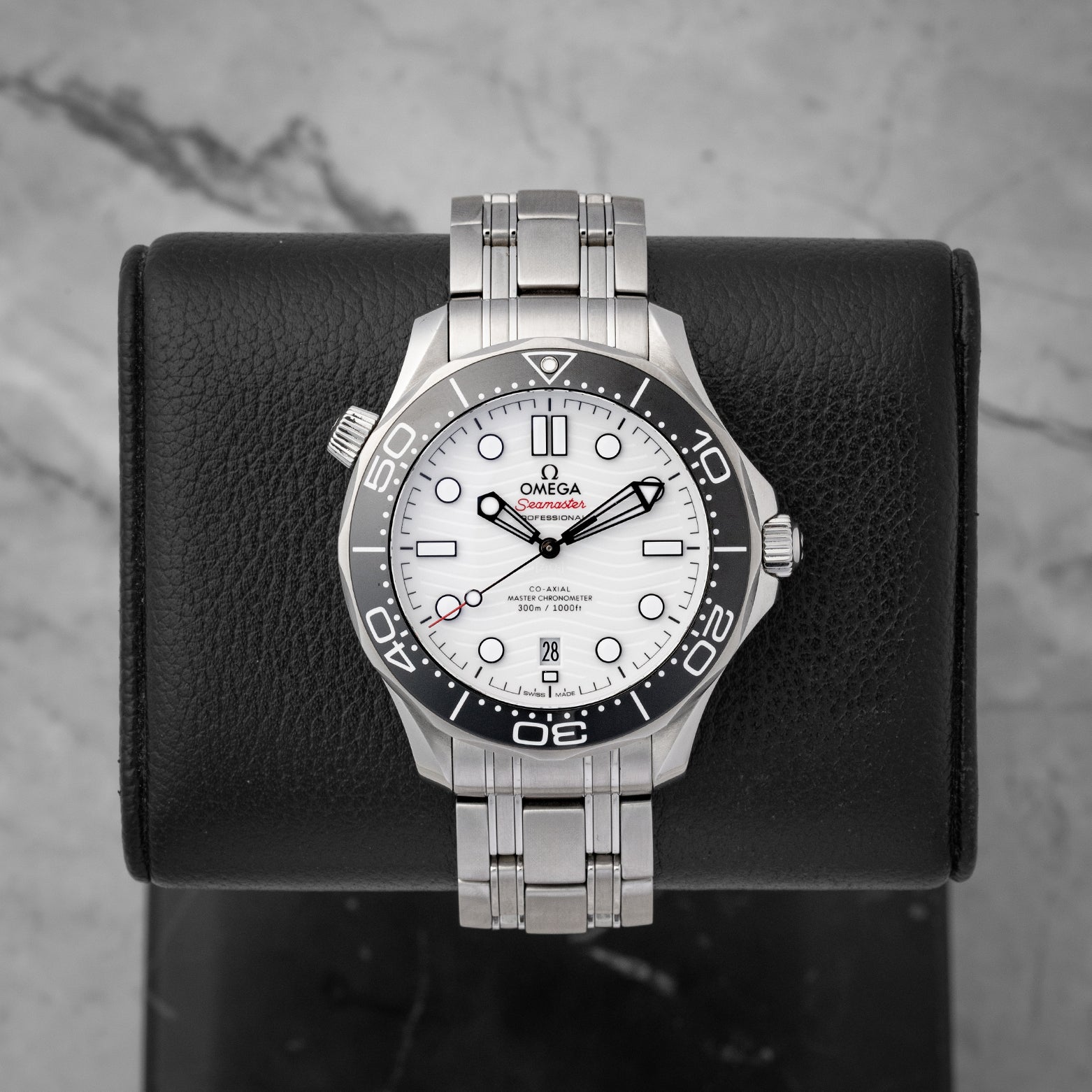 steel 42mm Omega Seamaster Diver 21030422004001 | Noah's Fine Watches