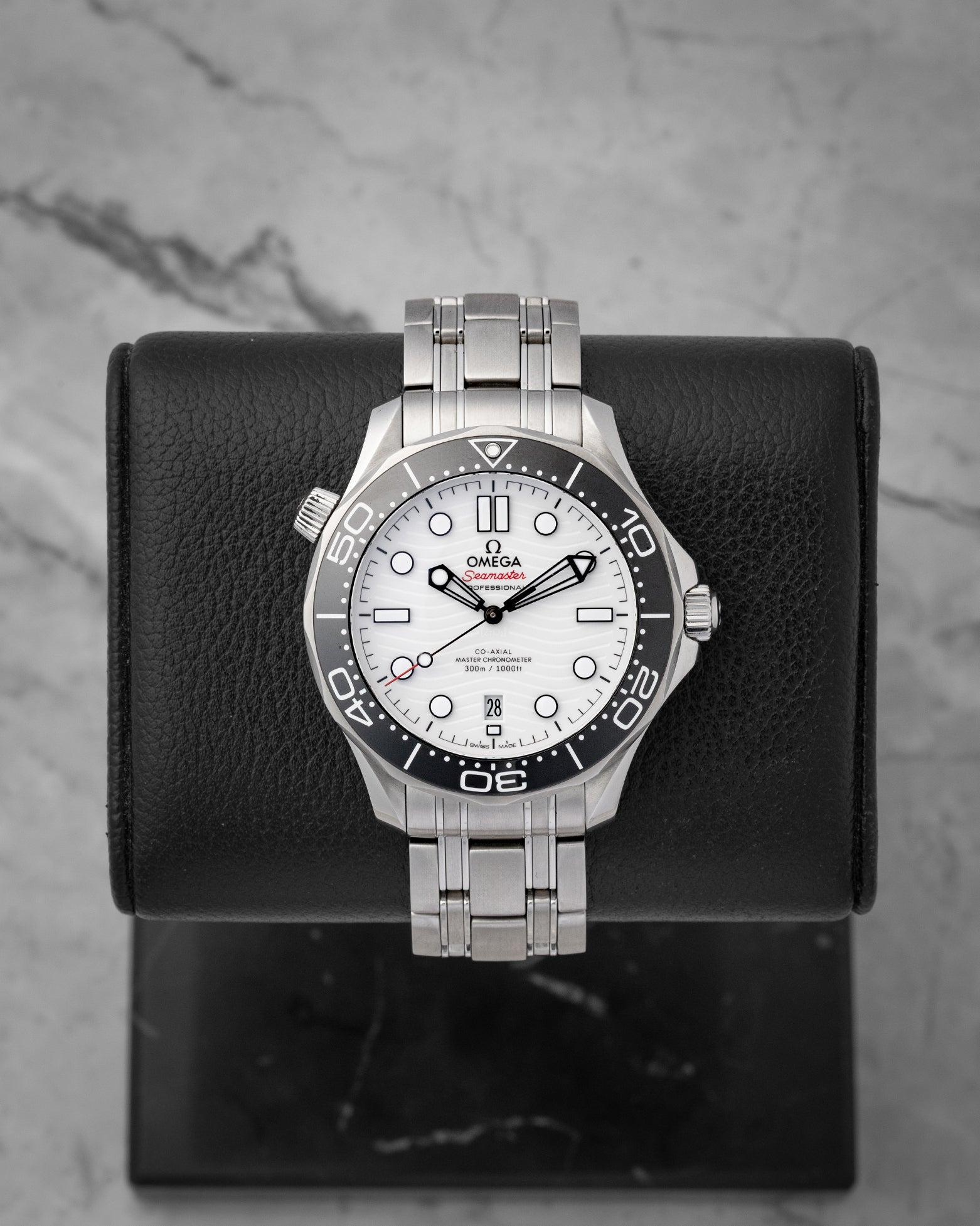 steel 42mm Omega Seamaster Diver 21030422004001 | Noah's Fine Watches