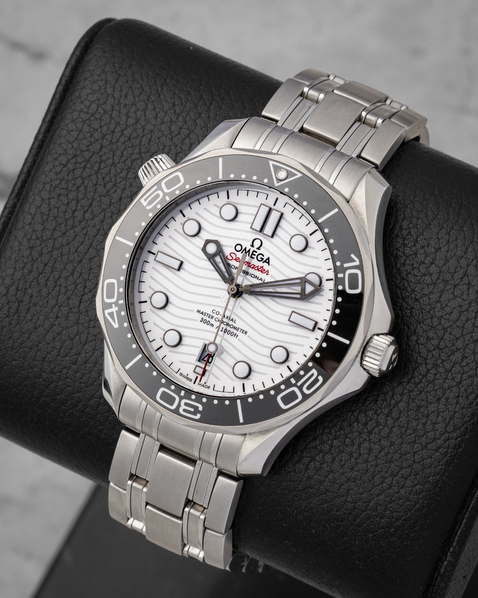 steel 42mm Omega Seamaster Diver 21030422004001 | Noah's Fine Watches
